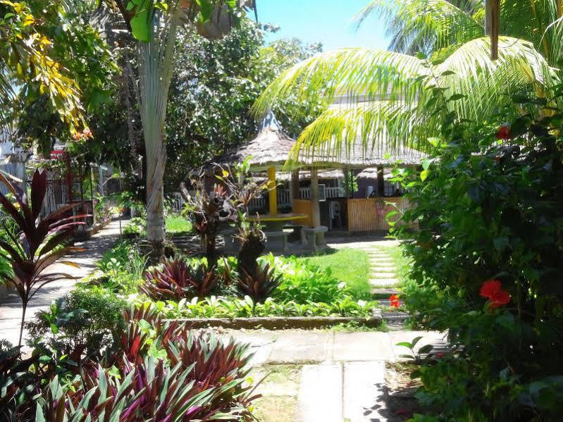 Villa Criselda Resort Balabag  Exteriör bild